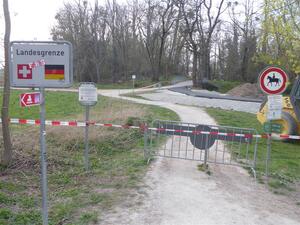 Riehen, Weiher-Steg-Brücke (28.03.2020)